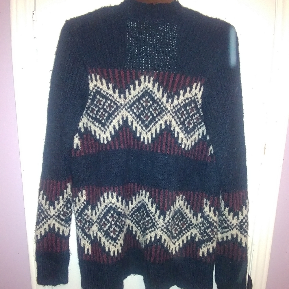 Sweater - Picture 2 of 2